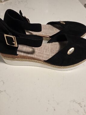“Black Faux Suede Espadrille Wedge Sandals Comfort Platform Hang Size 9”